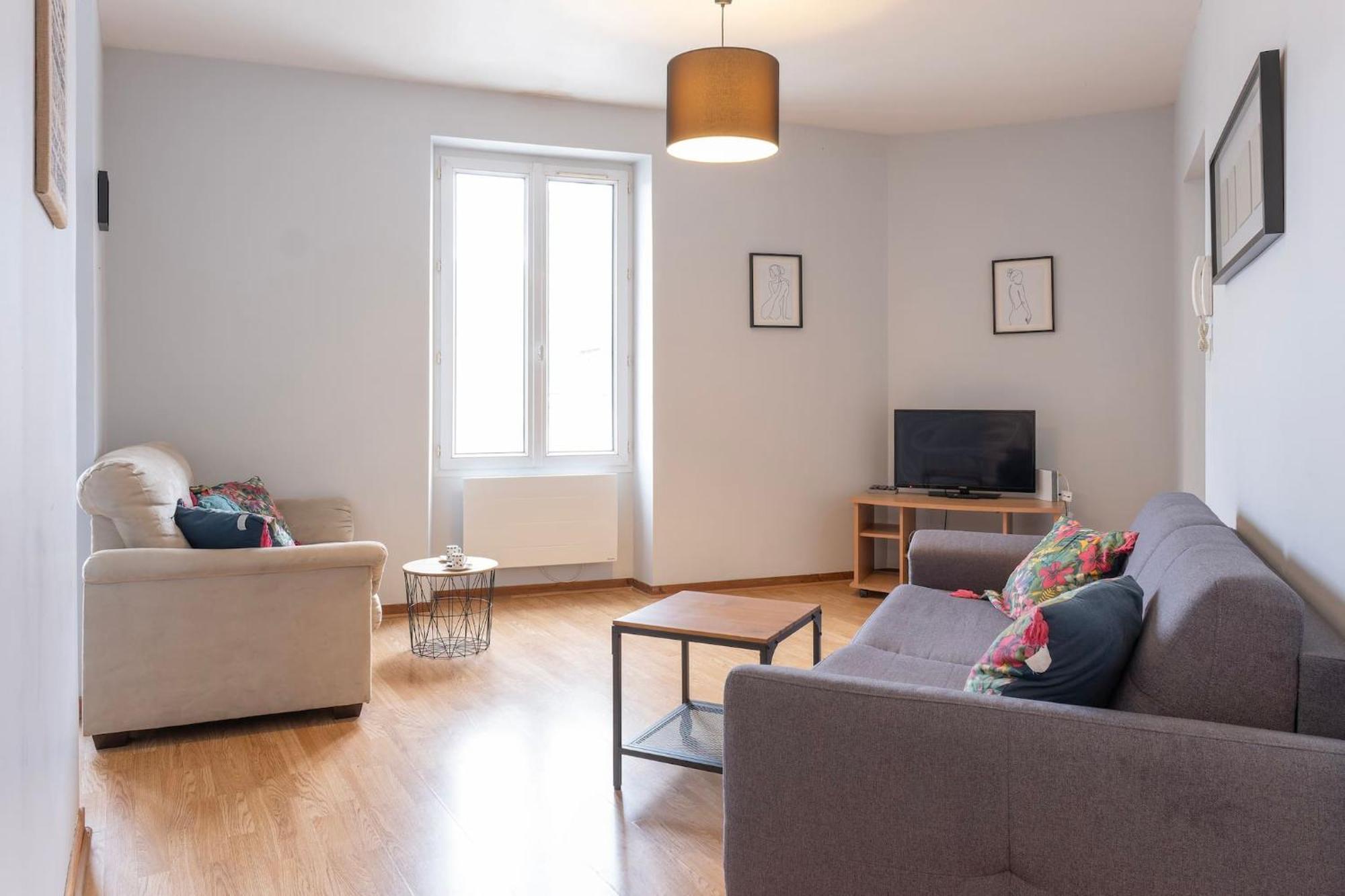 Grand Studio ✰ 35M² ✰ Centre ✰ 4Pers/2Lits ✰ Cuisine ✰ Wifi Cande Exterior photo